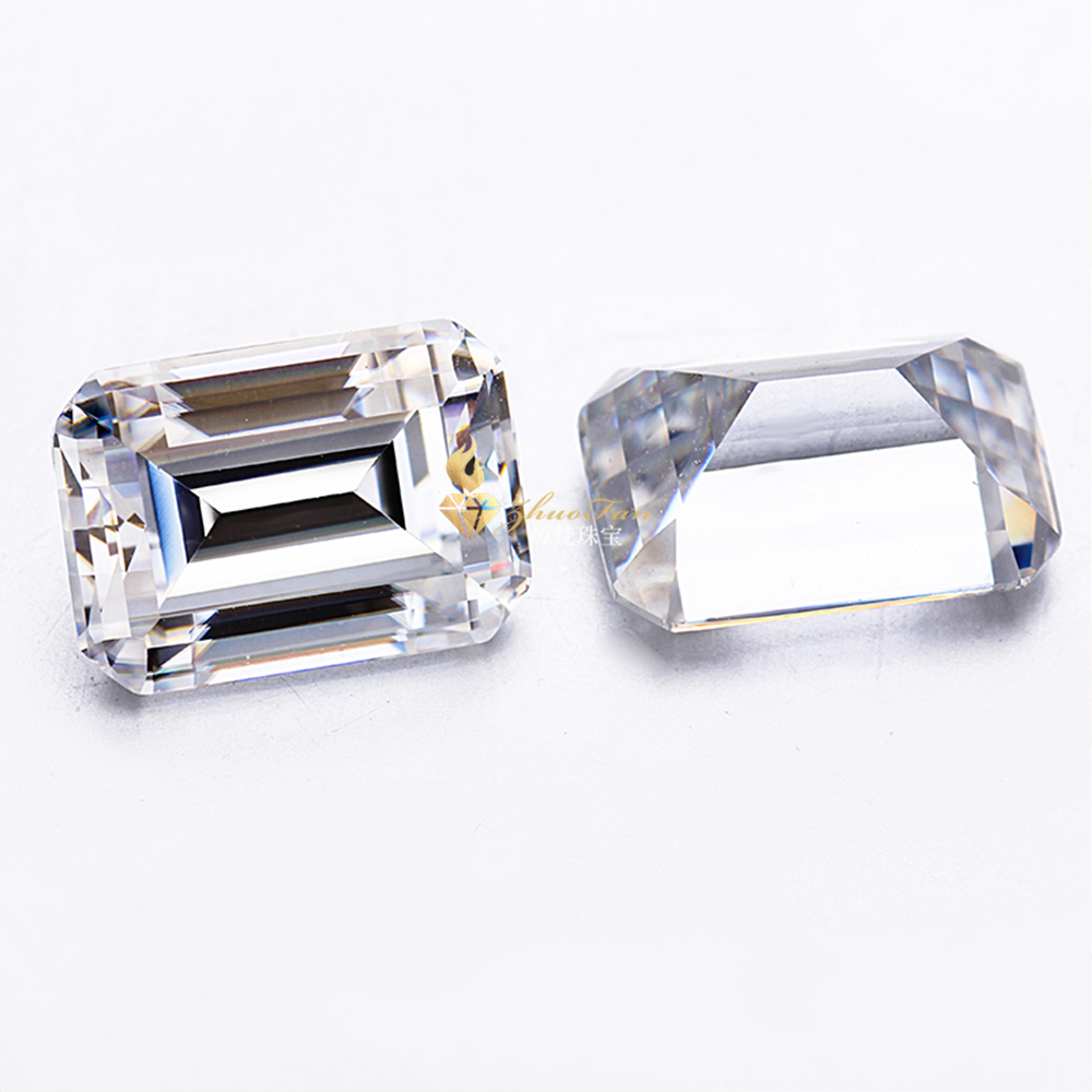 Moissanite Diamond White DEF Color Emerald Cut